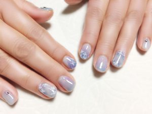 hand20180612blue1